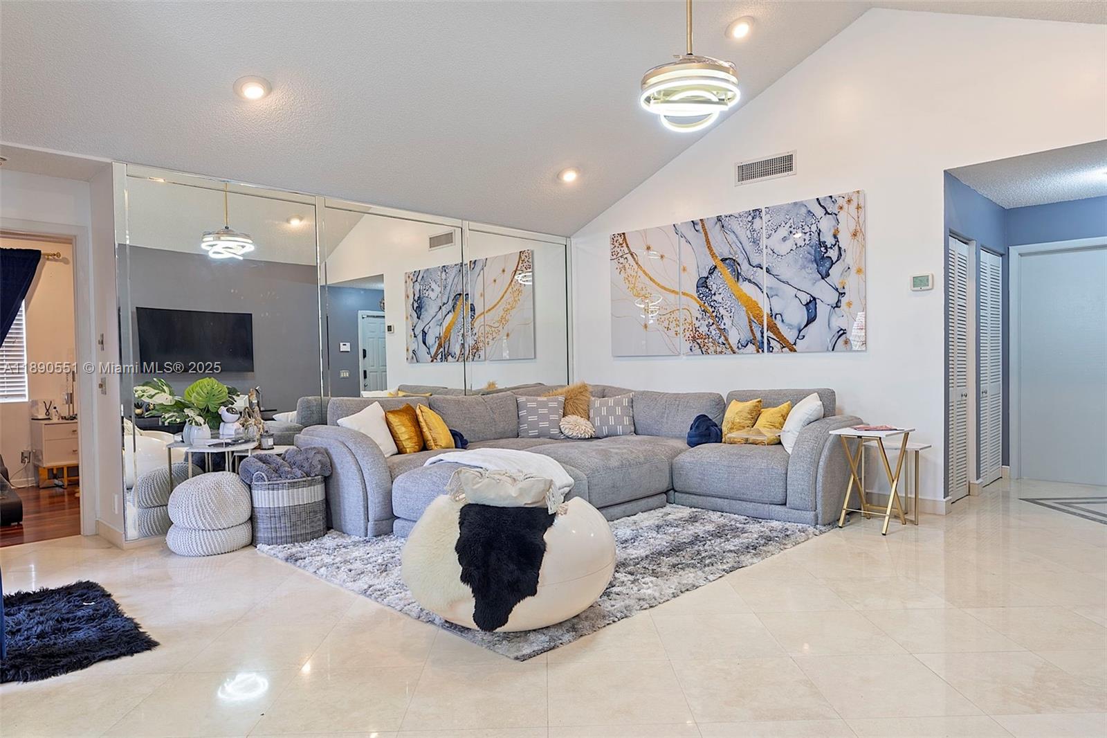 2330 Dover Weston, FL 33326