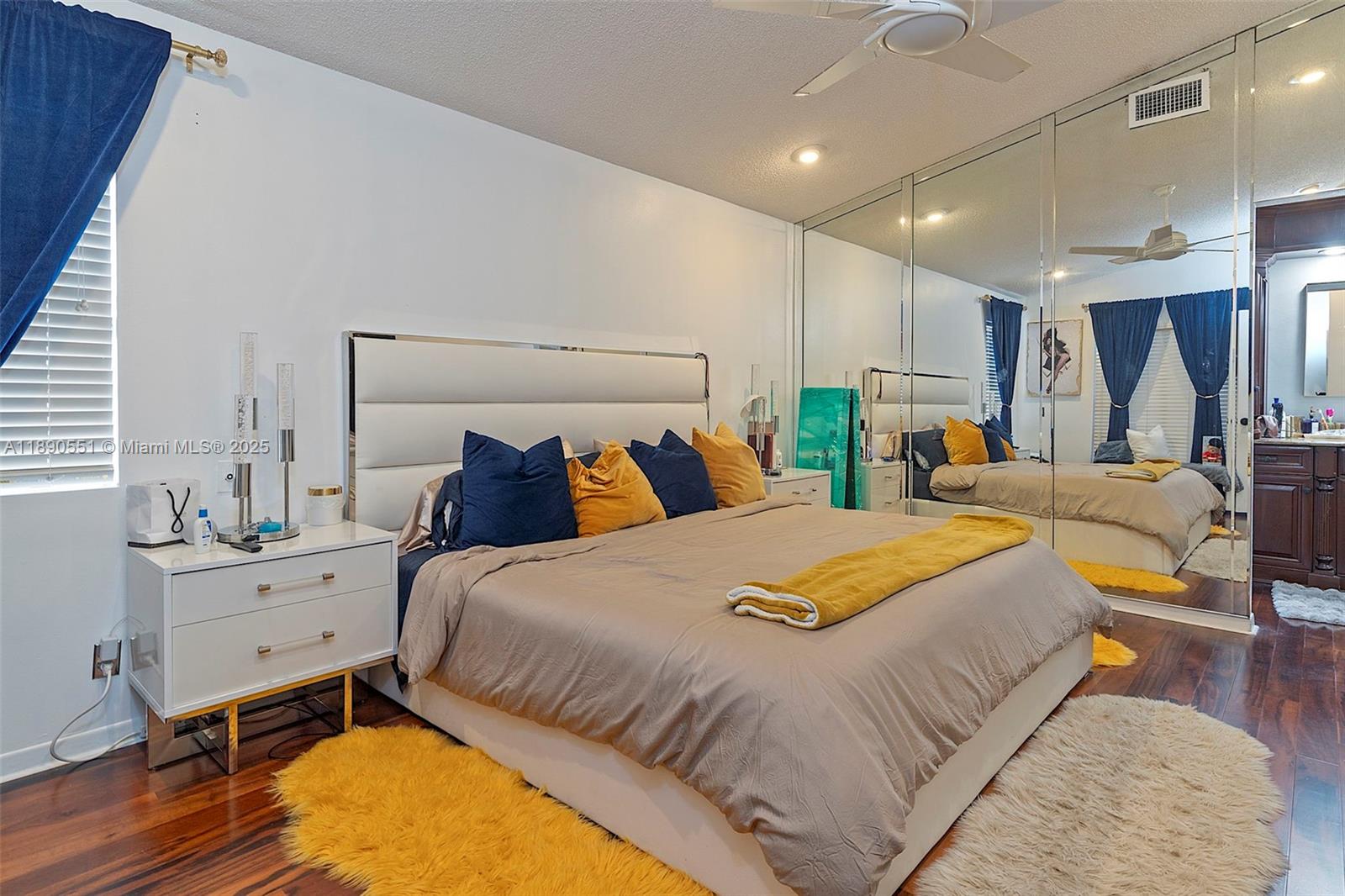 2330 Dover Weston, FL 33326