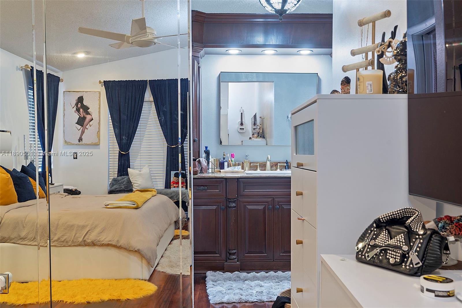 2330 Dover Weston, FL 33326