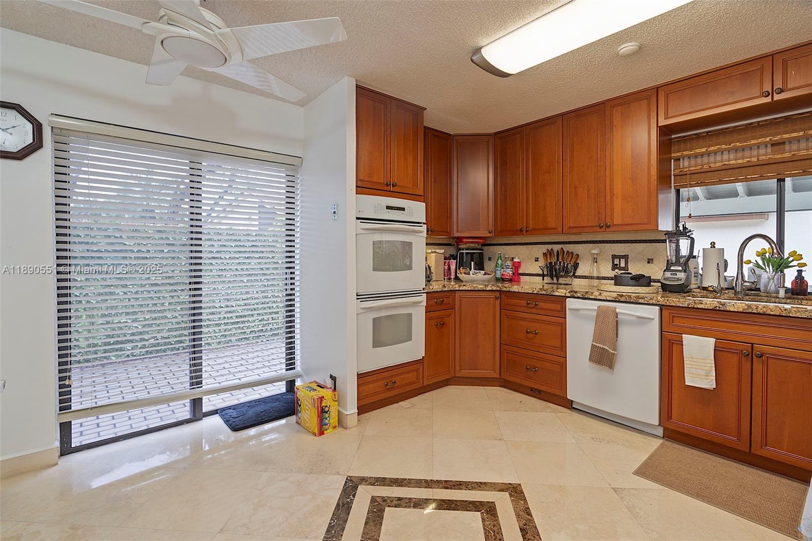 2330 Dover Weston, FL 33326