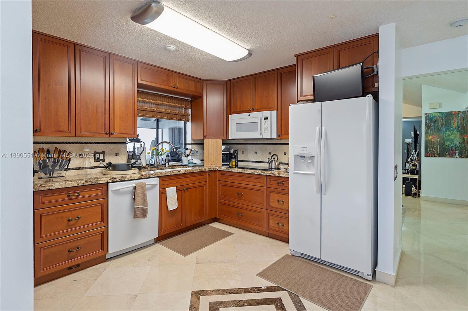 2330 Dover Weston, FL 33326