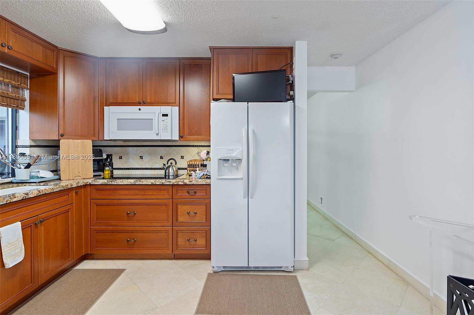 2330 Dover Weston, FL 33326