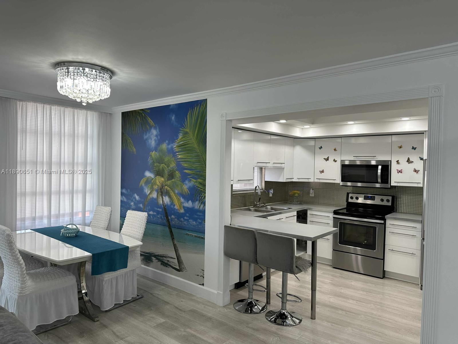 1301 NE Miami Gdns Dr #425W