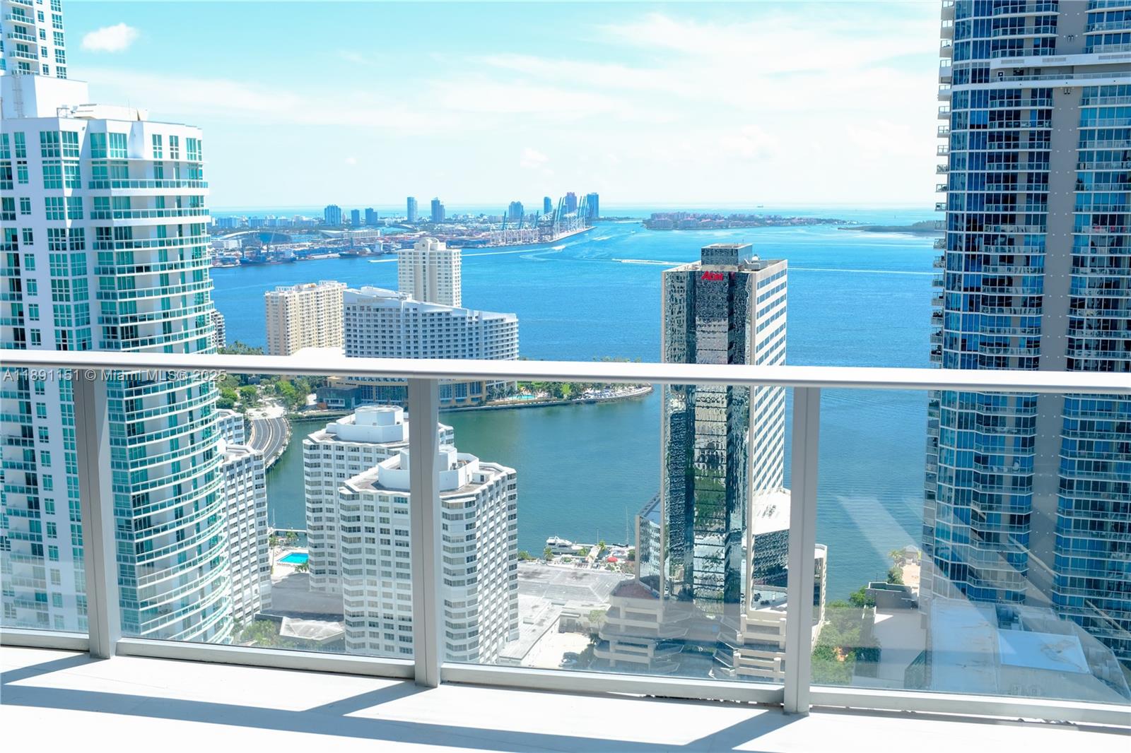 1010 Brickell Ave #4205