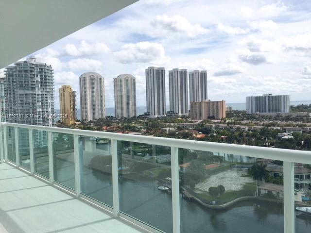 image 400 Sunny Isles14