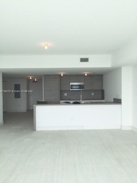 image 400 Sunny Isles4