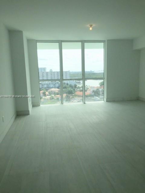 image 400 Sunny Isles5