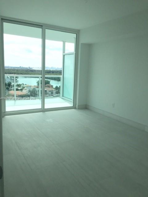 image 400 Sunny Isles8
