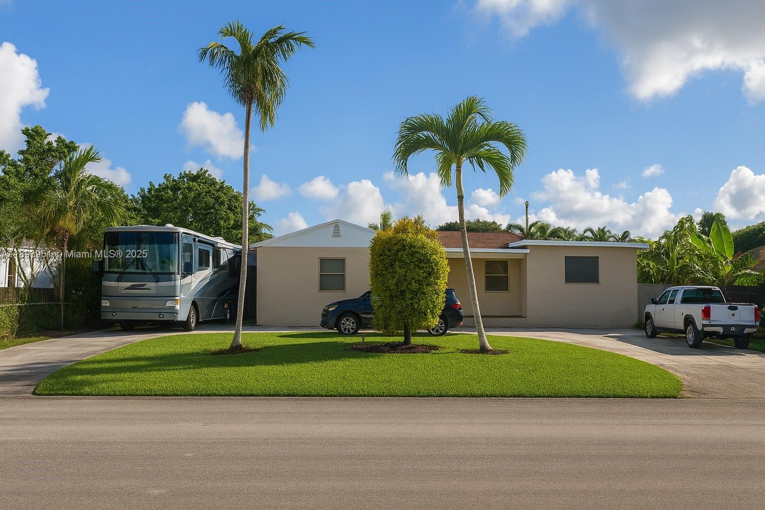 6240 SW 20th Ter