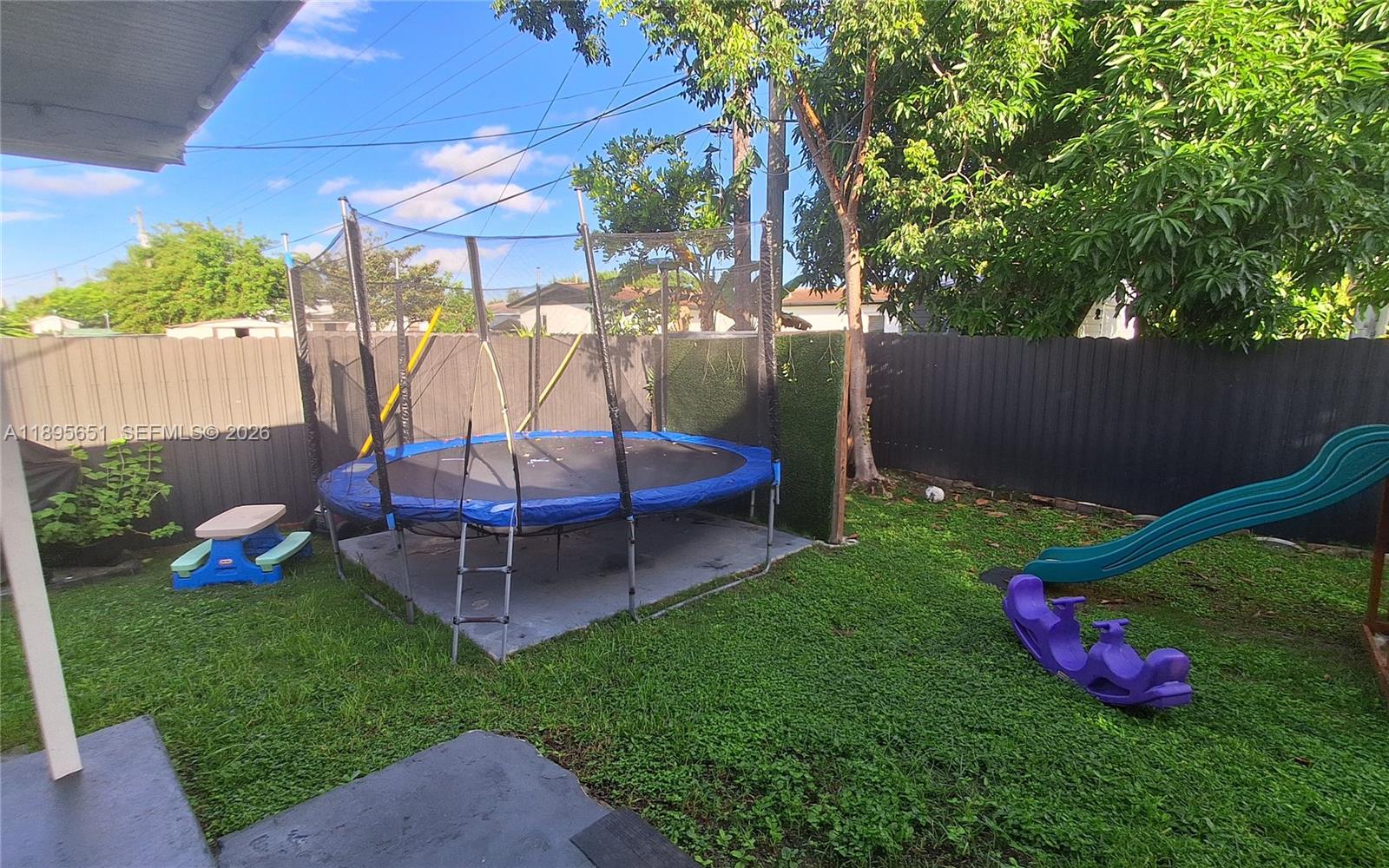 10305 SW 149th Ter Miami, FL 33176