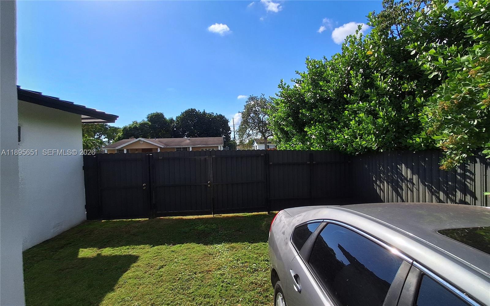 10305 SW 149th Ter Miami, FL 33176