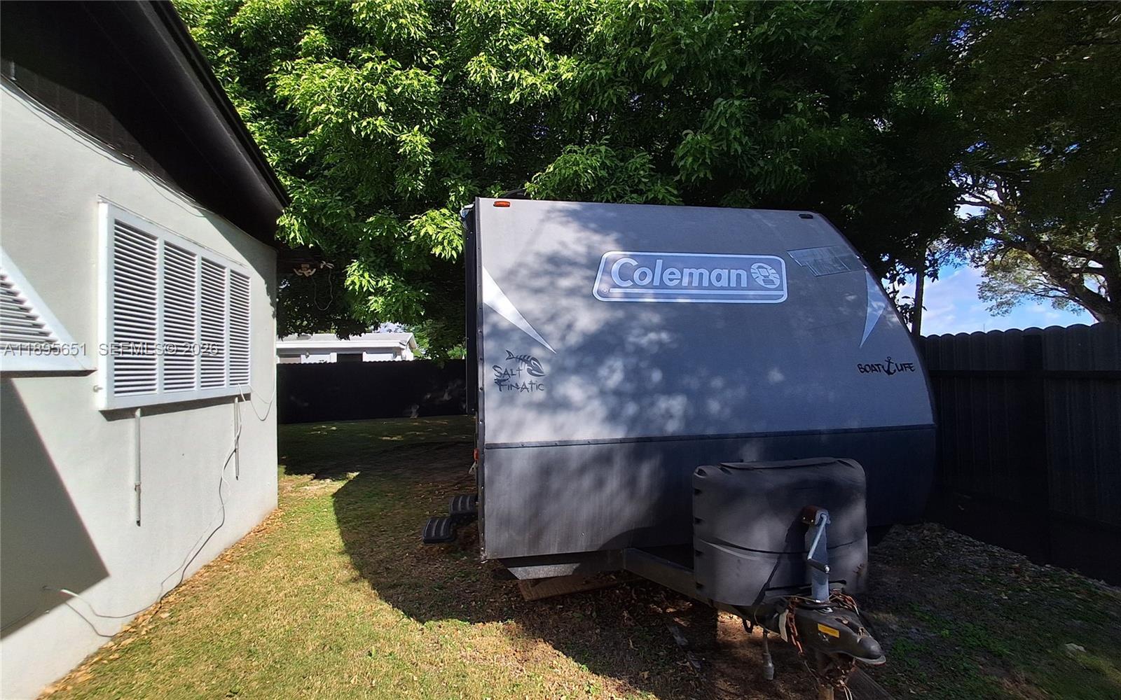 10305 SW 149th Ter Miami, FL 33176