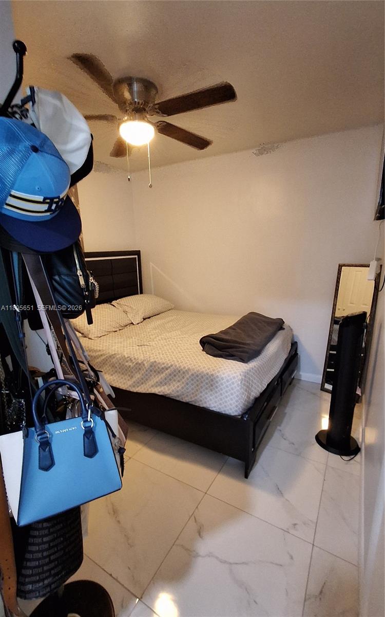 10305 SW 149th Ter Miami, FL 33176