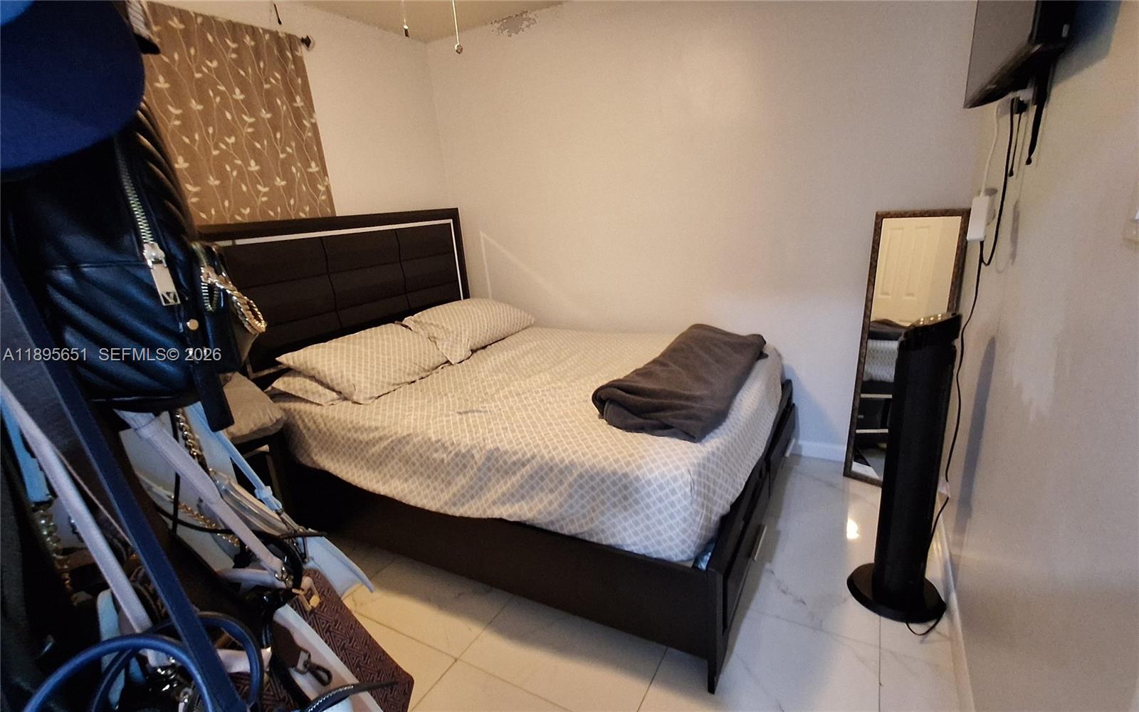 10305 SW 149th Ter Miami, FL 33176