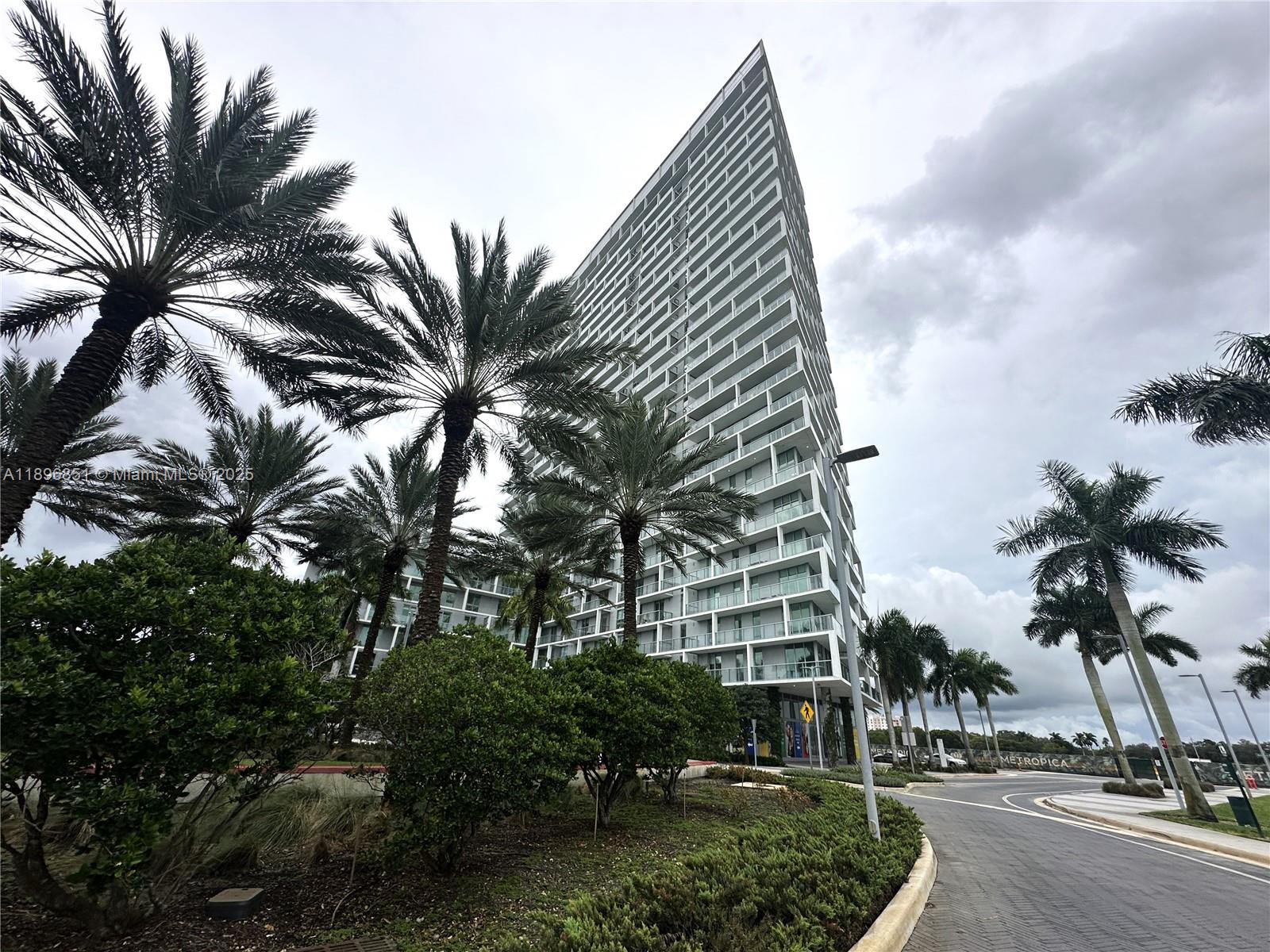 2000 Metropica Way #1401 Sunrise, FL 33323