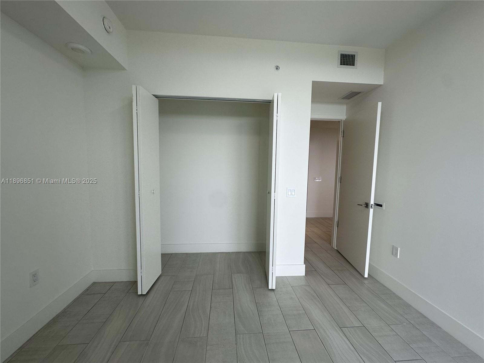 2000 Metropica Way #1401 Sunrise, FL 33323