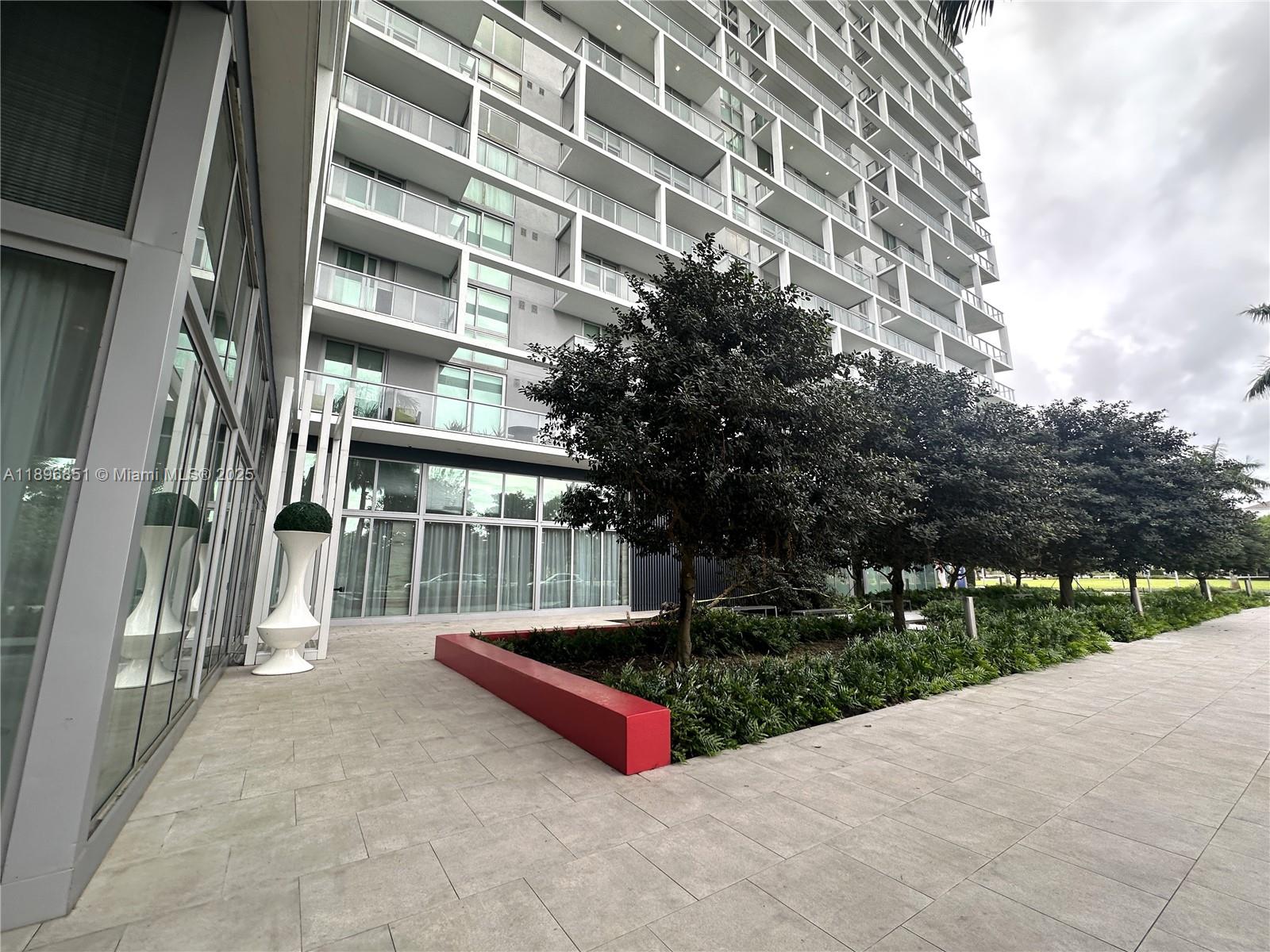 2000 Metropica Way #1401 Sunrise, FL 33323