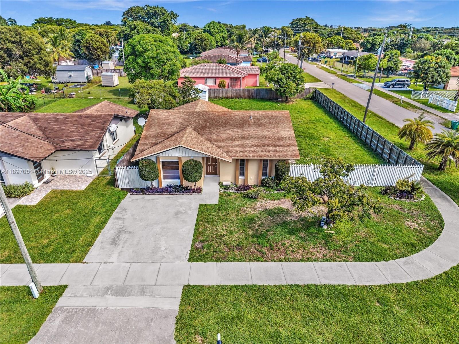 17995 SW 105th Ave