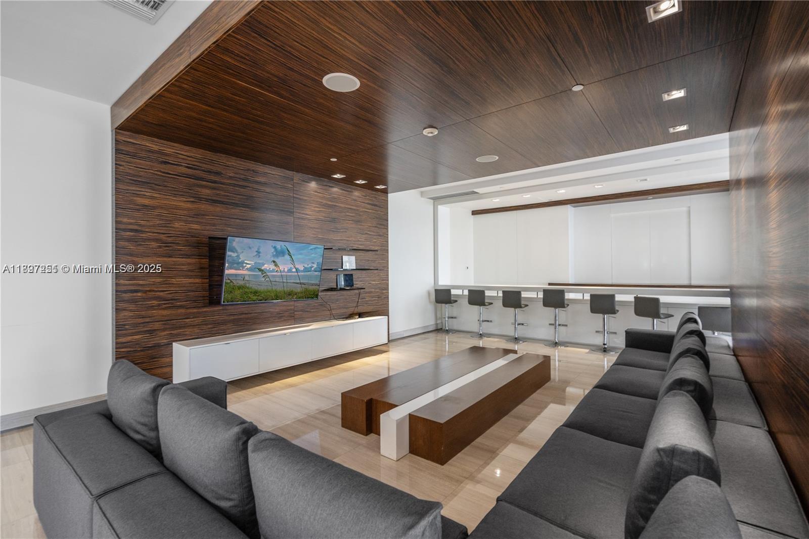 image The Waverly At South Beac19