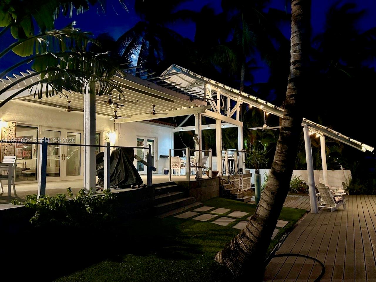 7970 Hawthorne Ave Miami Beach, FL 33141