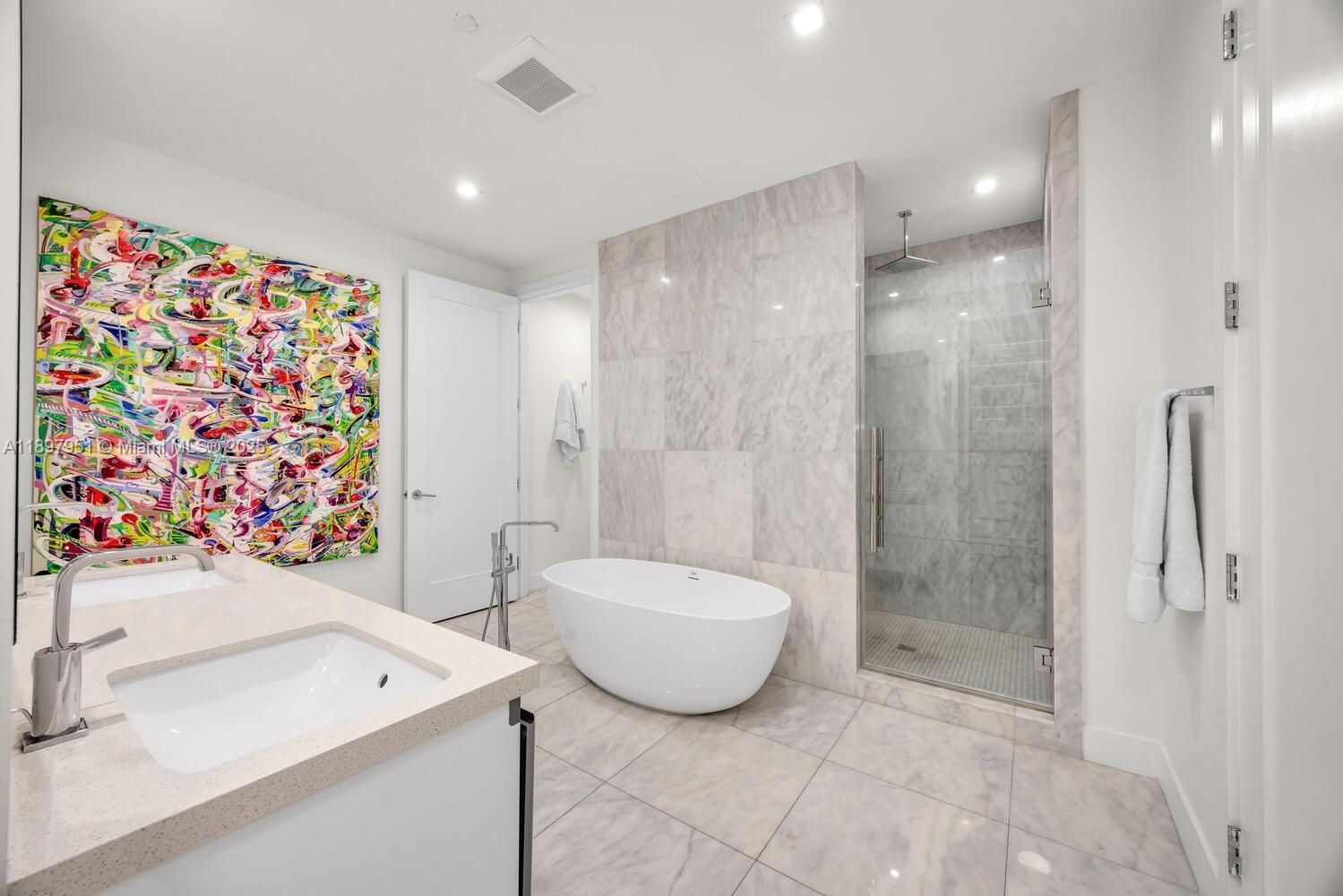 718 Valencia Ave #207 Coral Gables, FL 33134