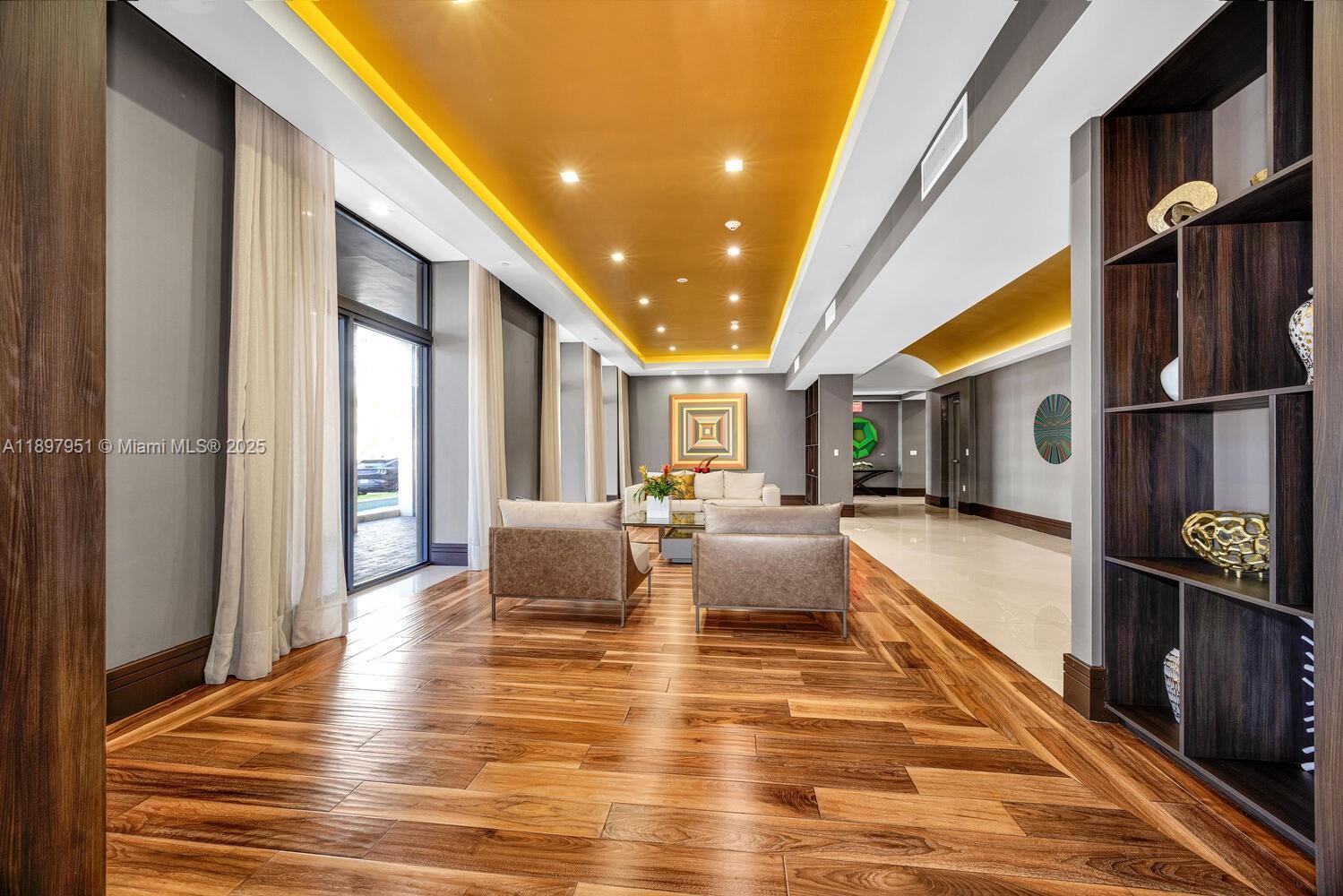 718 Valencia Ave #207 Coral Gables, FL 33134