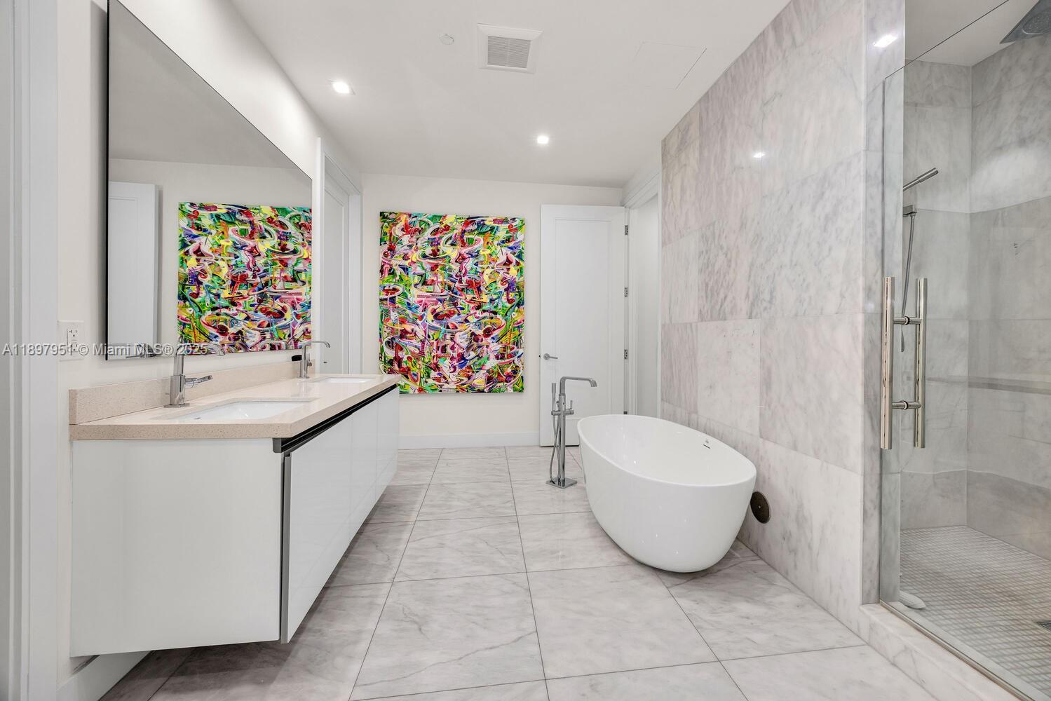 718 Valencia Ave #207 Coral Gables, FL 33134