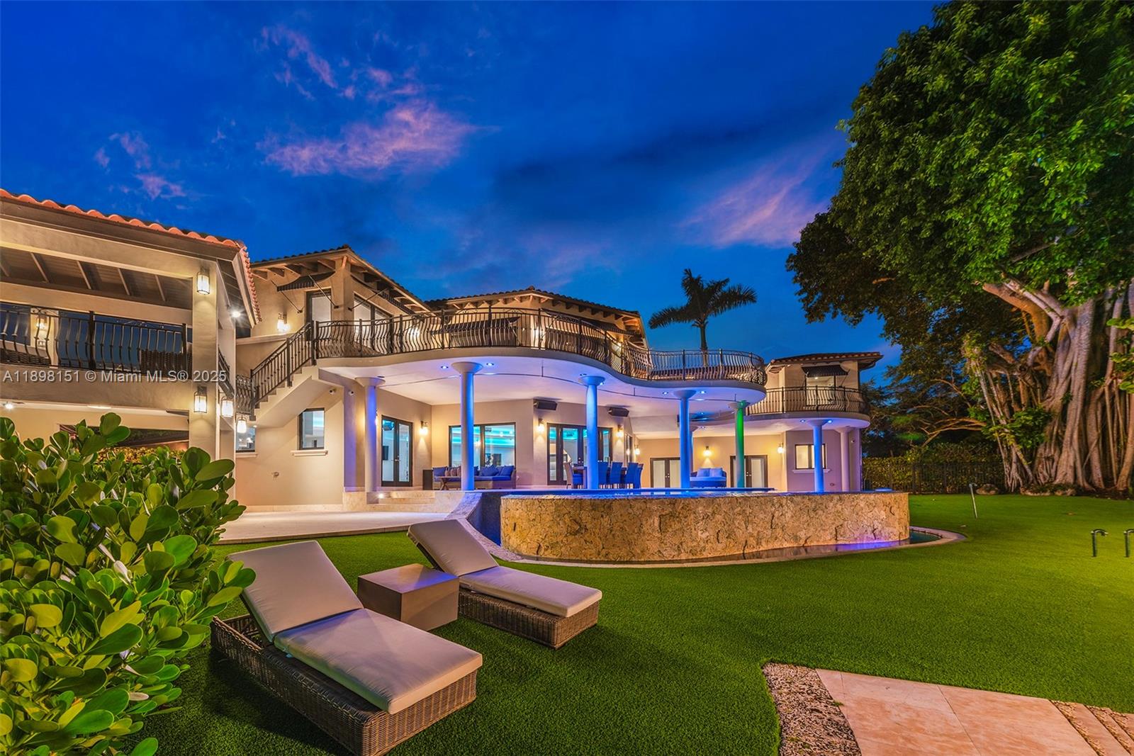 6700 Granada Blvd Coral Gables, FL 33146 6700 Granada Blvd Coral Gables, FL 33146