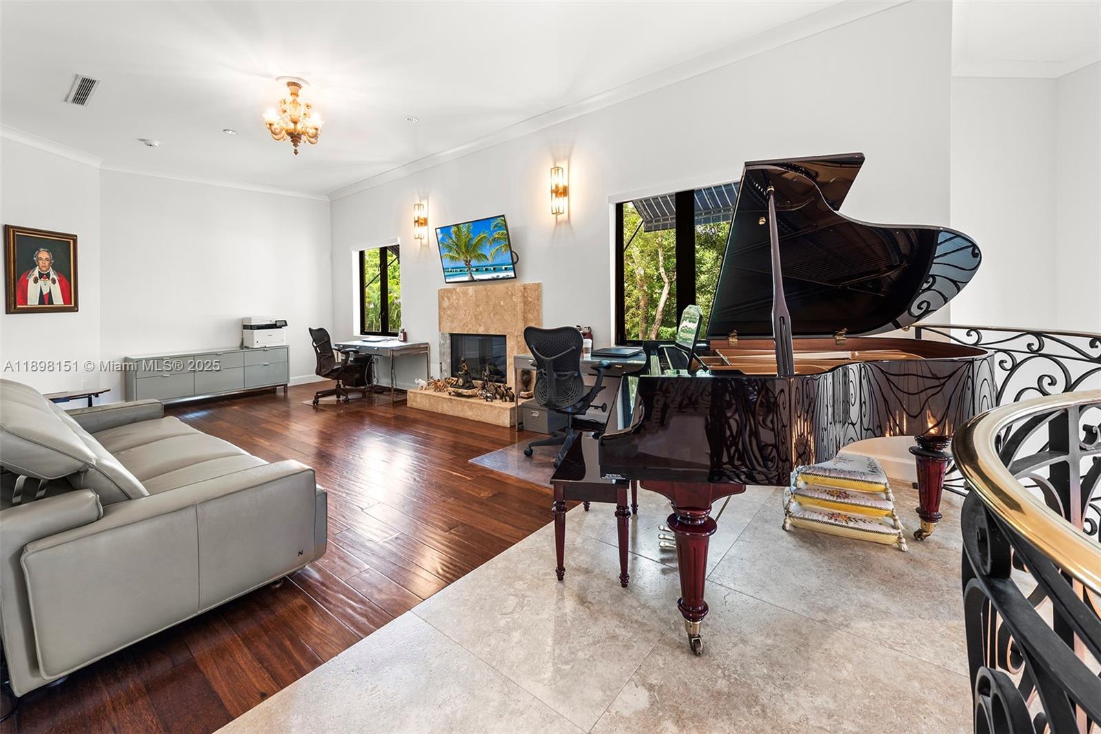 6700 Granada Blvd Coral Gables, FL 33146 6700 Granada Blvd Coral Gables, FL 33146