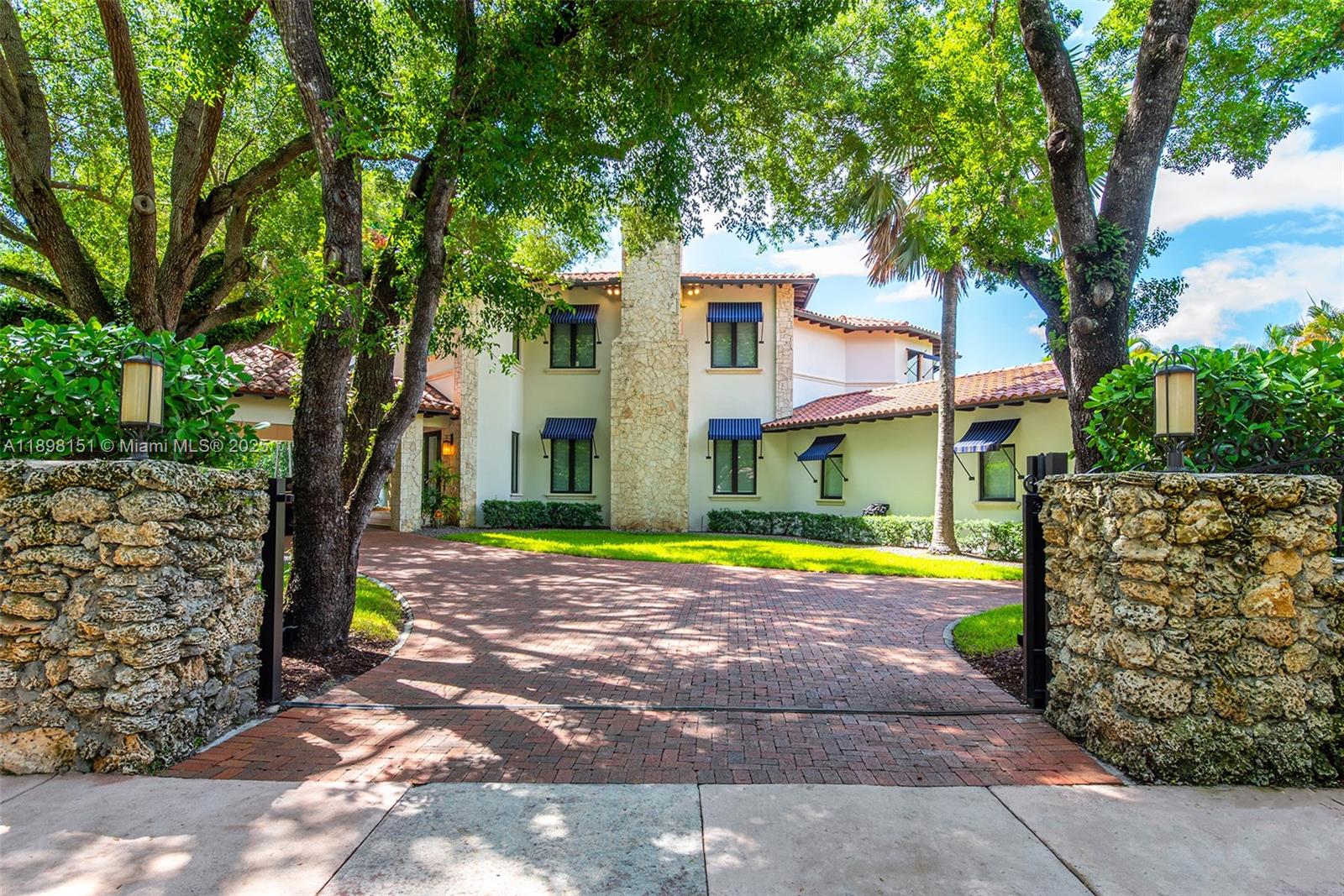 6700 Granada Blvd Coral Gables, FL 33146 6700 Granada Blvd Coral Gables, FL 33146