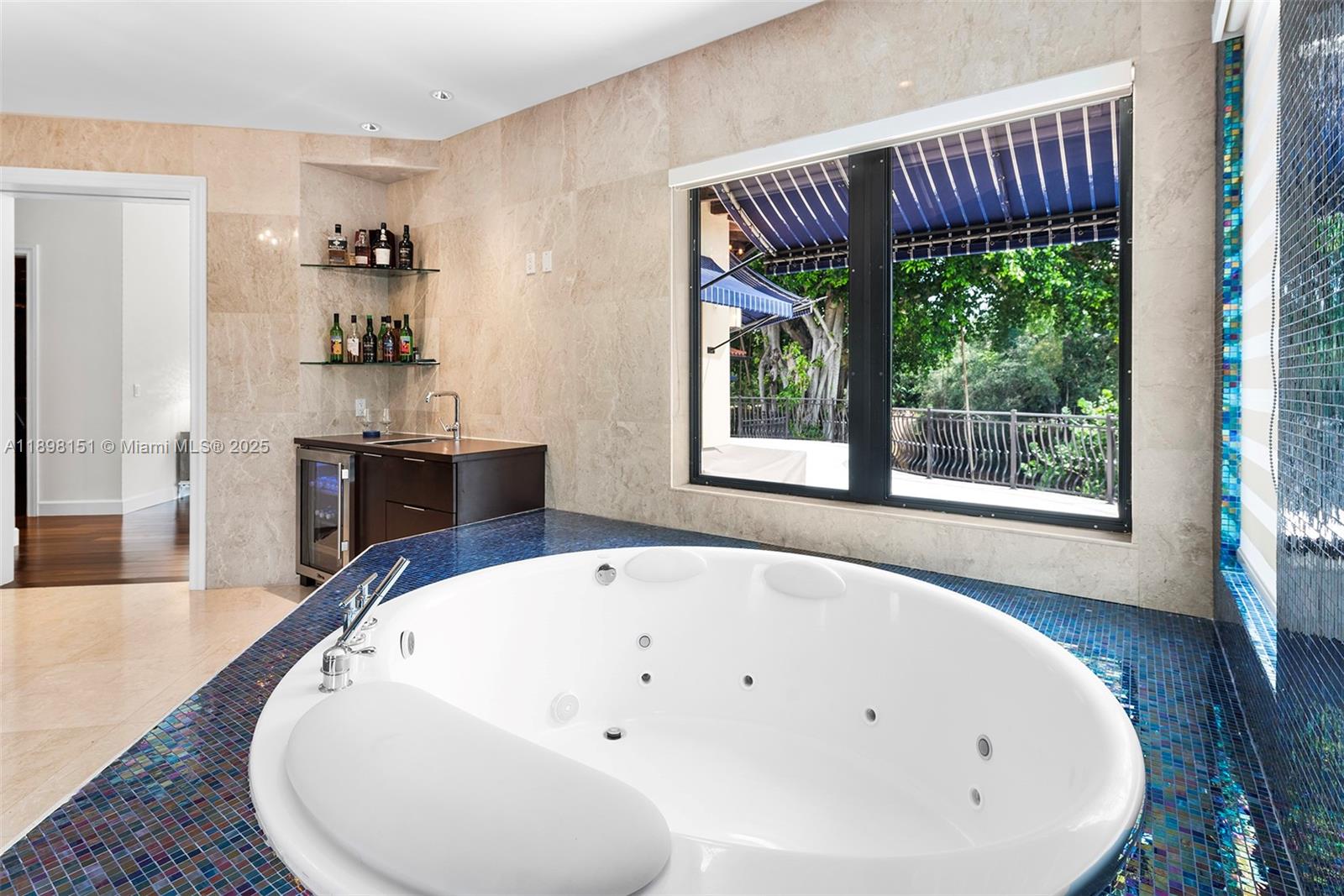 6700 Granada Blvd Coral Gables, FL 33146 6700 Granada Blvd Coral Gables, FL 33146