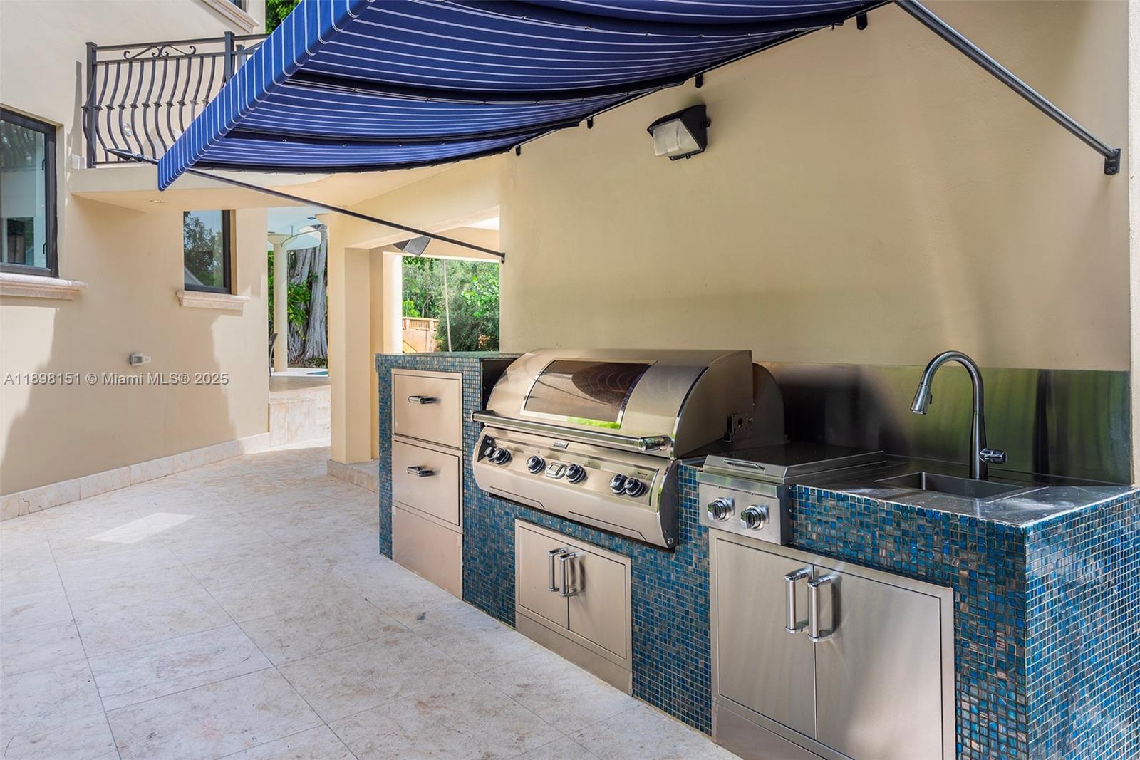 6700 Granada Blvd Coral Gables, FL 33146 6700 Granada Blvd Coral Gables, FL 33146