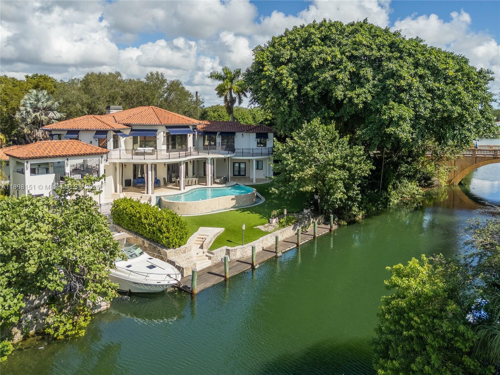 6700 Granada Blvd Coral Gables, FL 33146 6700 Granada Blvd Coral Gables, FL 33146