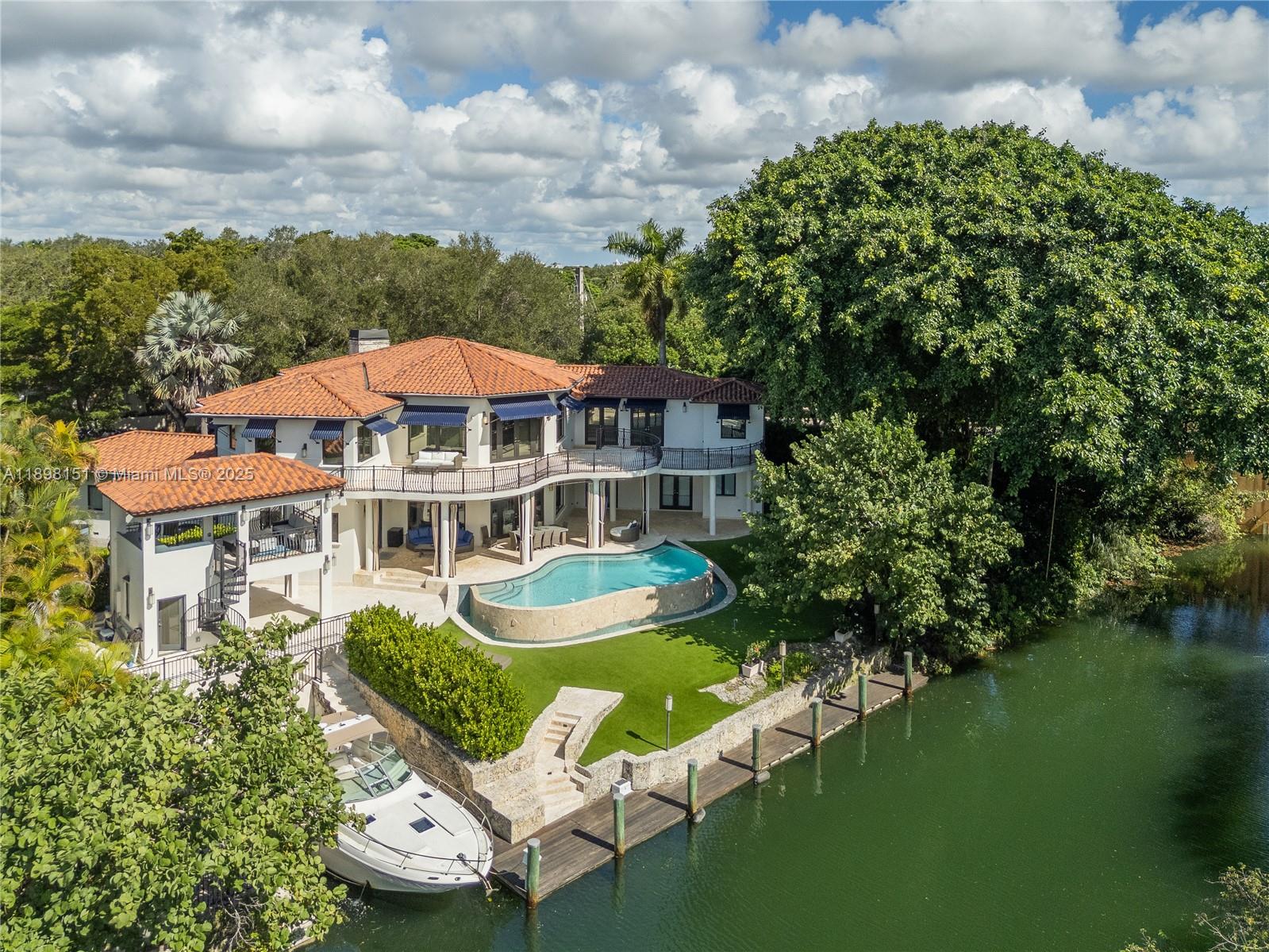 6700 Granada Blvd Coral Gables, FL 33146 6700 Granada Blvd Coral Gables, FL 33146