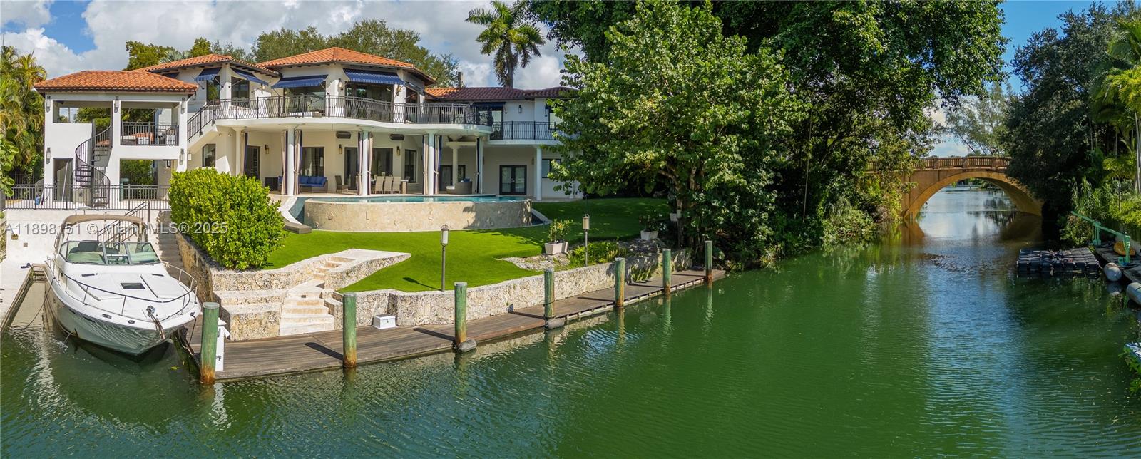 6700 Granada Blvd Coral Gables, FL 33146 6700 Granada Blvd Coral Gables, FL 33146