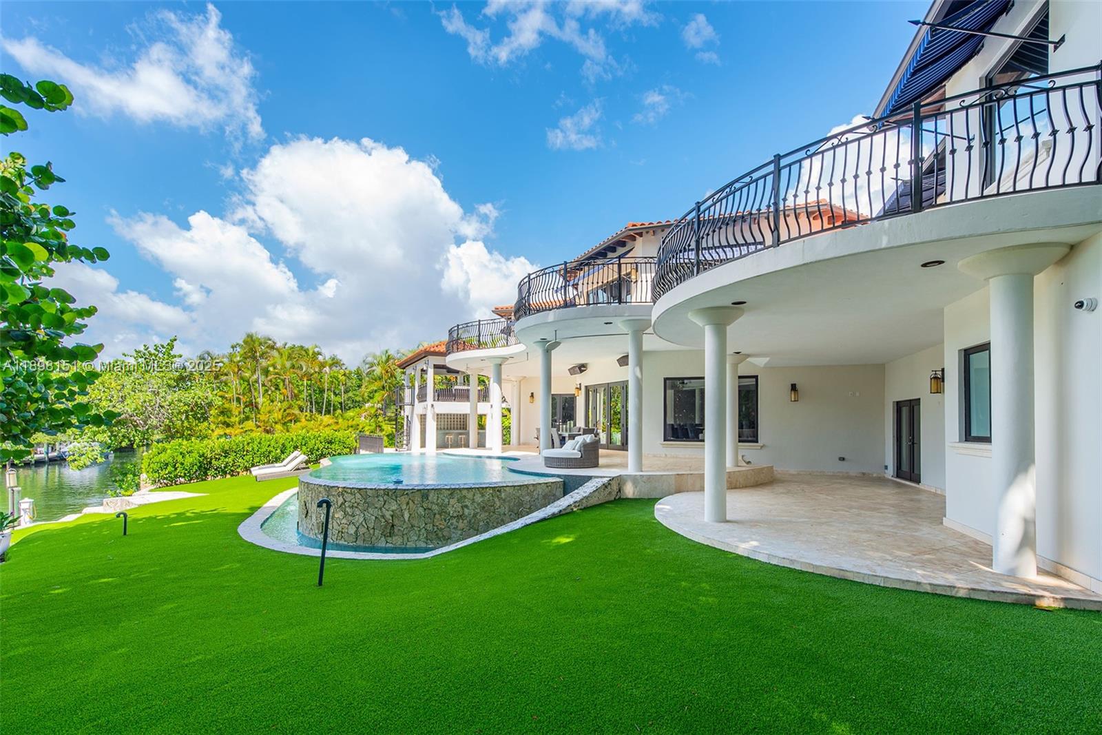 6700 Granada Blvd Coral Gables, FL 33146 6700 Granada Blvd Coral Gables, FL 33146