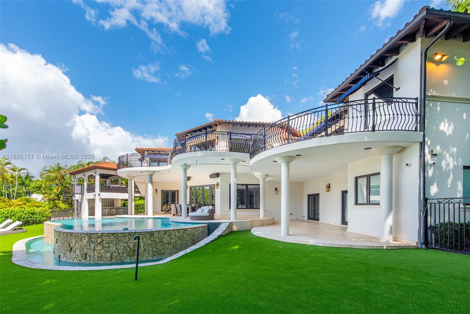 6700 Granada Blvd Coral Gables, FL 33146 6700 Granada Blvd Coral Gables, FL 33146