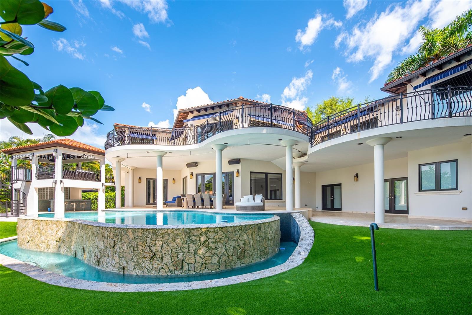 6700 Granada Blvd Coral Gables, FL 33146 6700 Granada Blvd Coral Gables, FL 33146