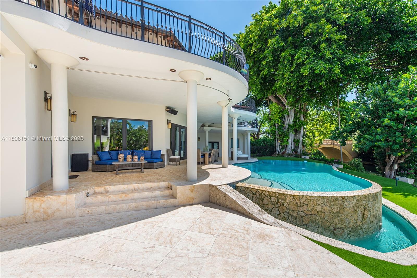 6700 Granada Blvd Coral Gables, FL 33146 6700 Granada Blvd Coral Gables, FL 33146