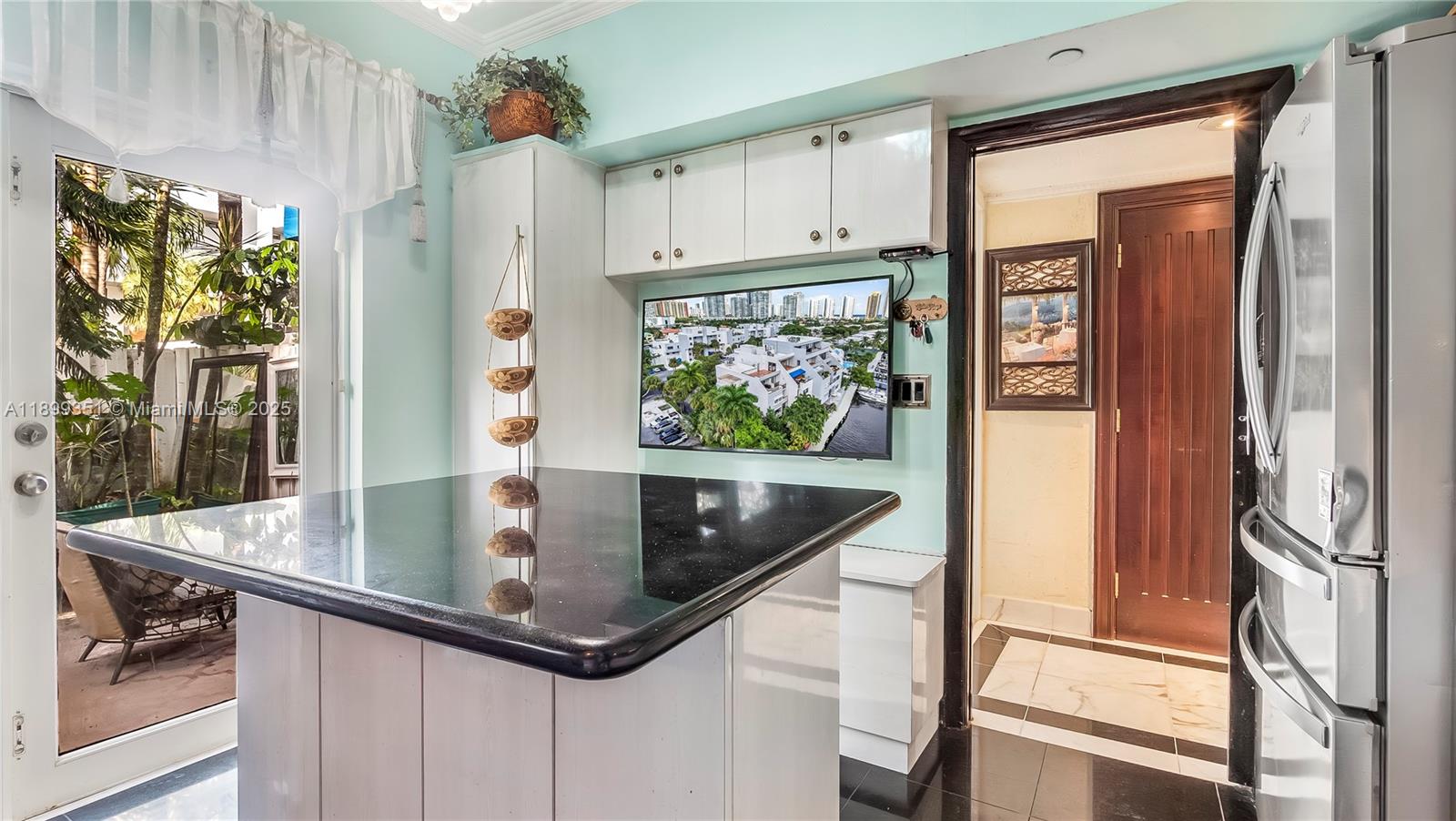 430 Poinciana Is Dr #1710 Sunny Isles Beach, FL 33160