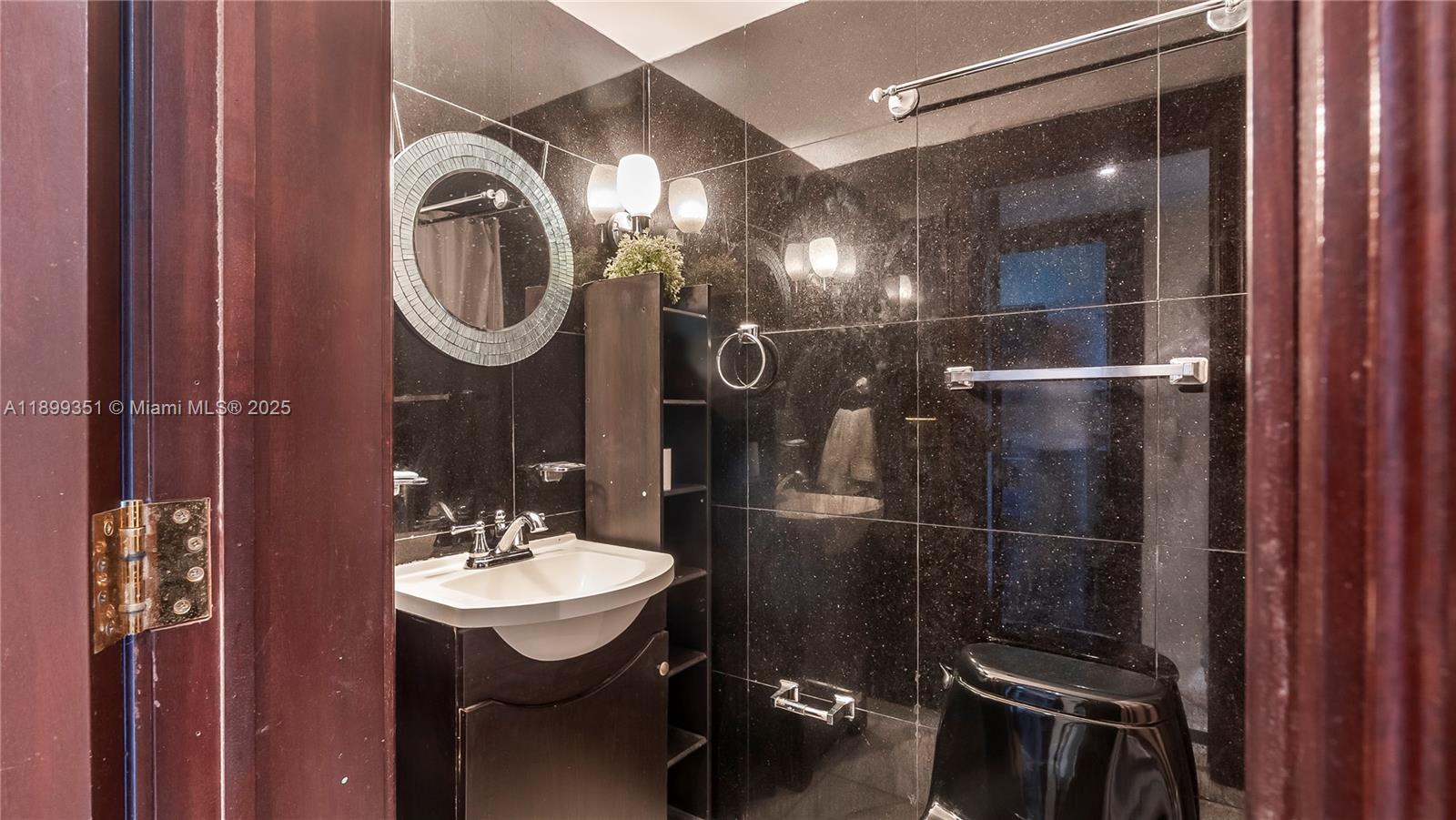 430 Poinciana Is Dr #1710 Sunny Isles Beach, FL 33160