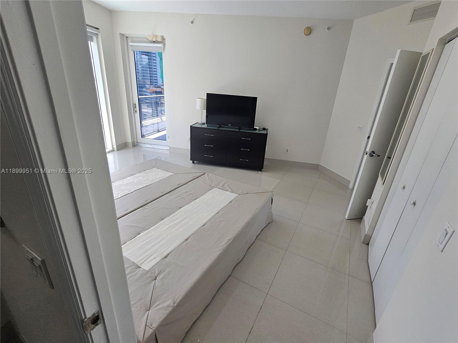 image Infinity At Brickell33