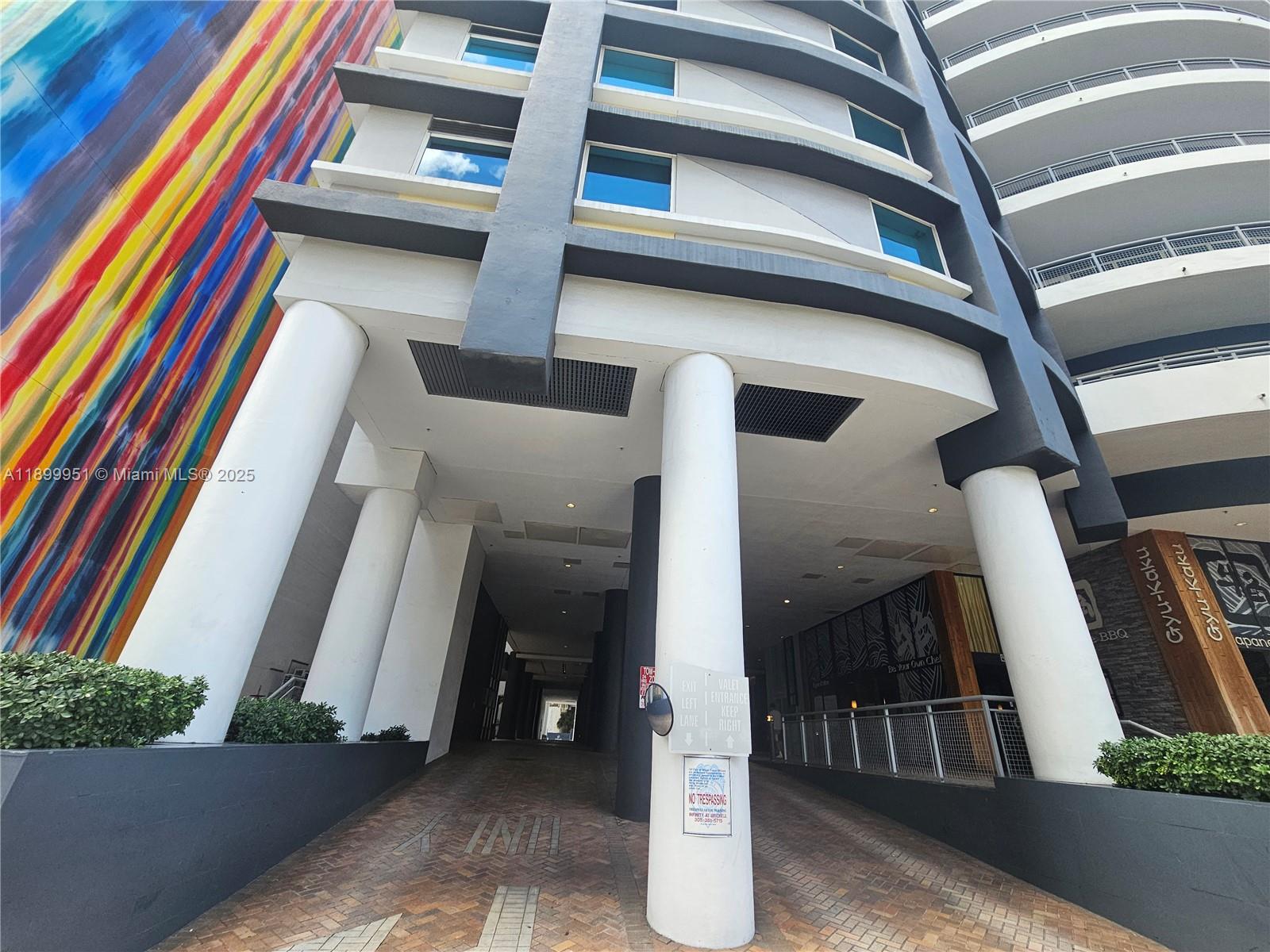 image Infinity At Brickell86