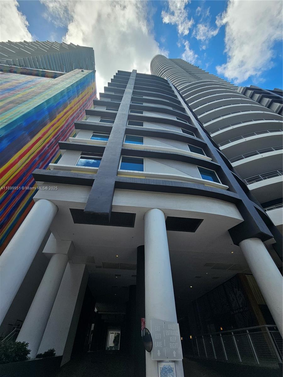 image Infinity At Brickell87