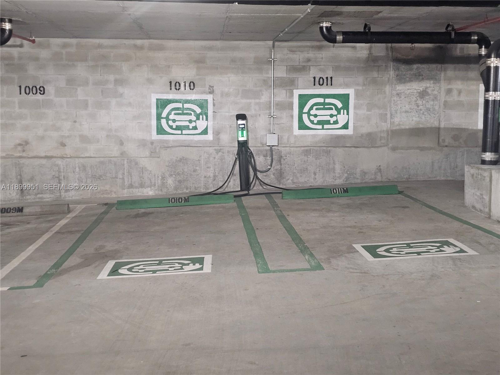 image Infinity at Brickell96