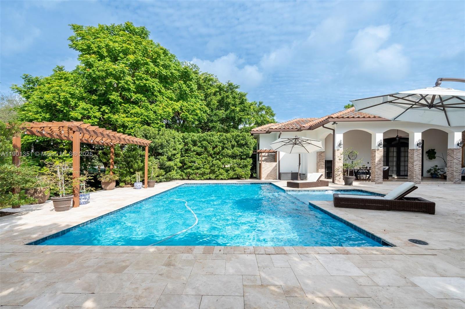 18951 SW 53rd St Southwest Ranches, FL 33332