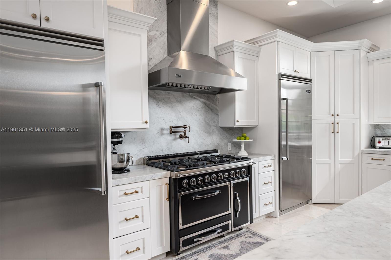 18951 SW 53rd St Southwest Ranches, FL 33332