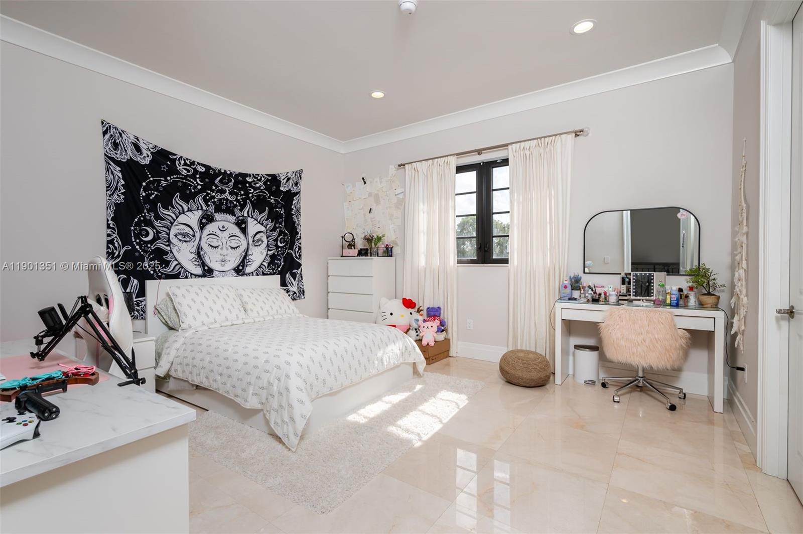 18951 SW 53rd St Southwest Ranches, FL 33332