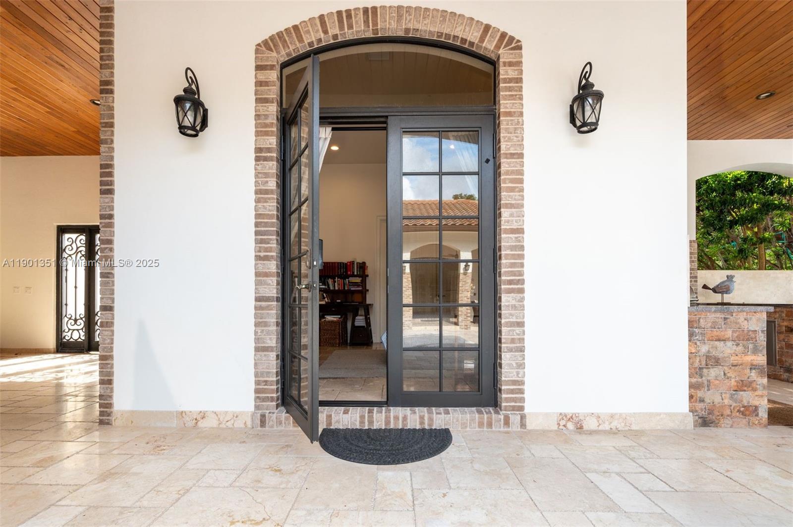 18951 SW 53rd St Southwest Ranches, FL 33332