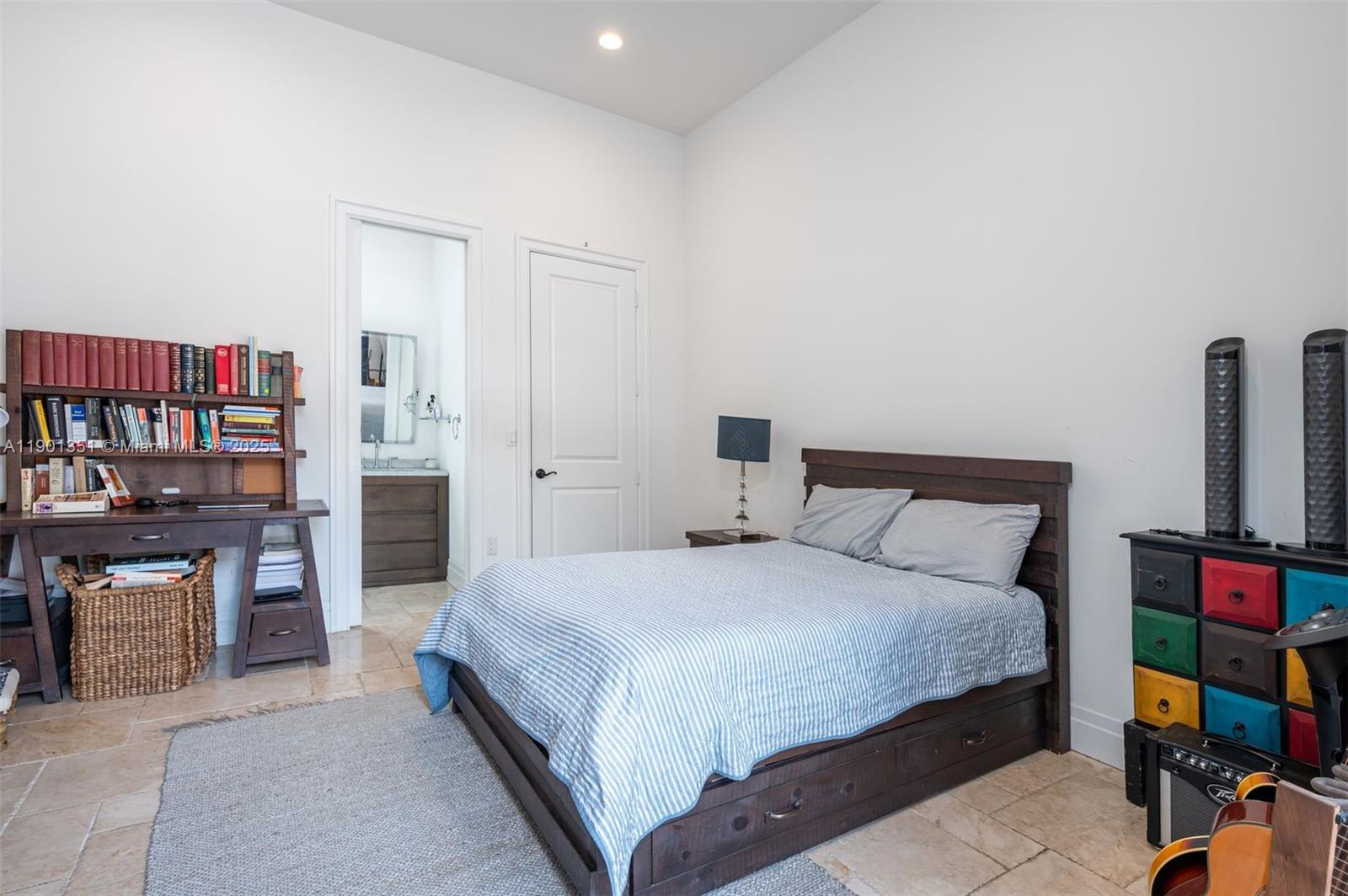 18951 SW 53rd St Southwest Ranches, FL 33332